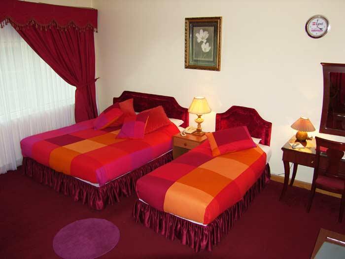 Kings Square Hotel Llc Дубай Екстериор снимка