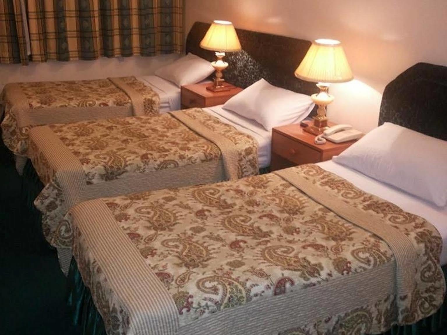 Kings Square Hotel Llc Дубай Екстериор снимка