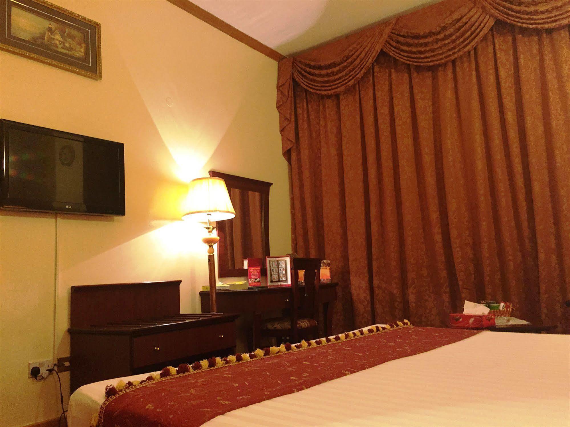 Kings Square Hotel Llc Дубай Екстериор снимка