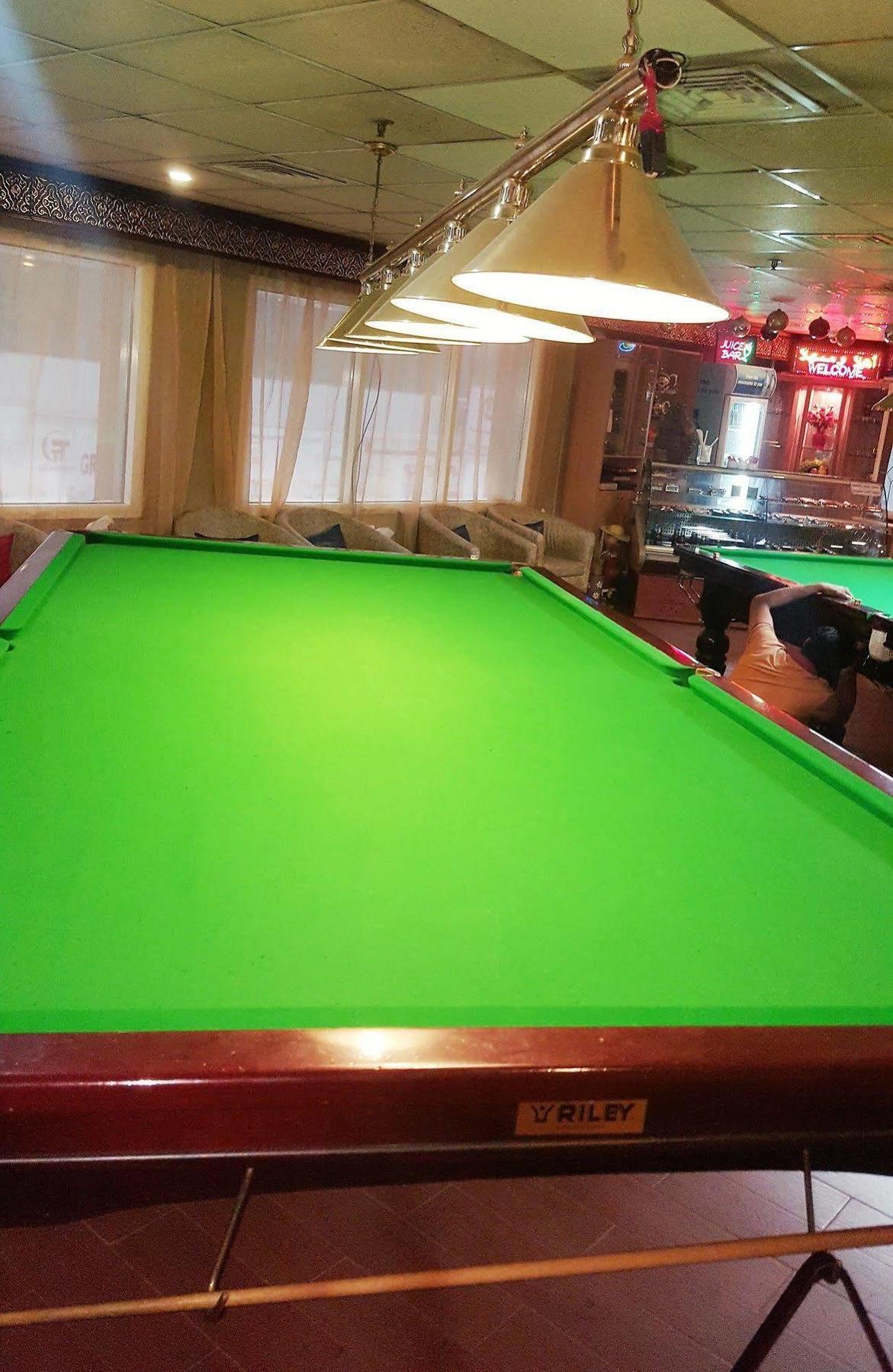Kings Square Hotel Llc Дубай Екстериор снимка